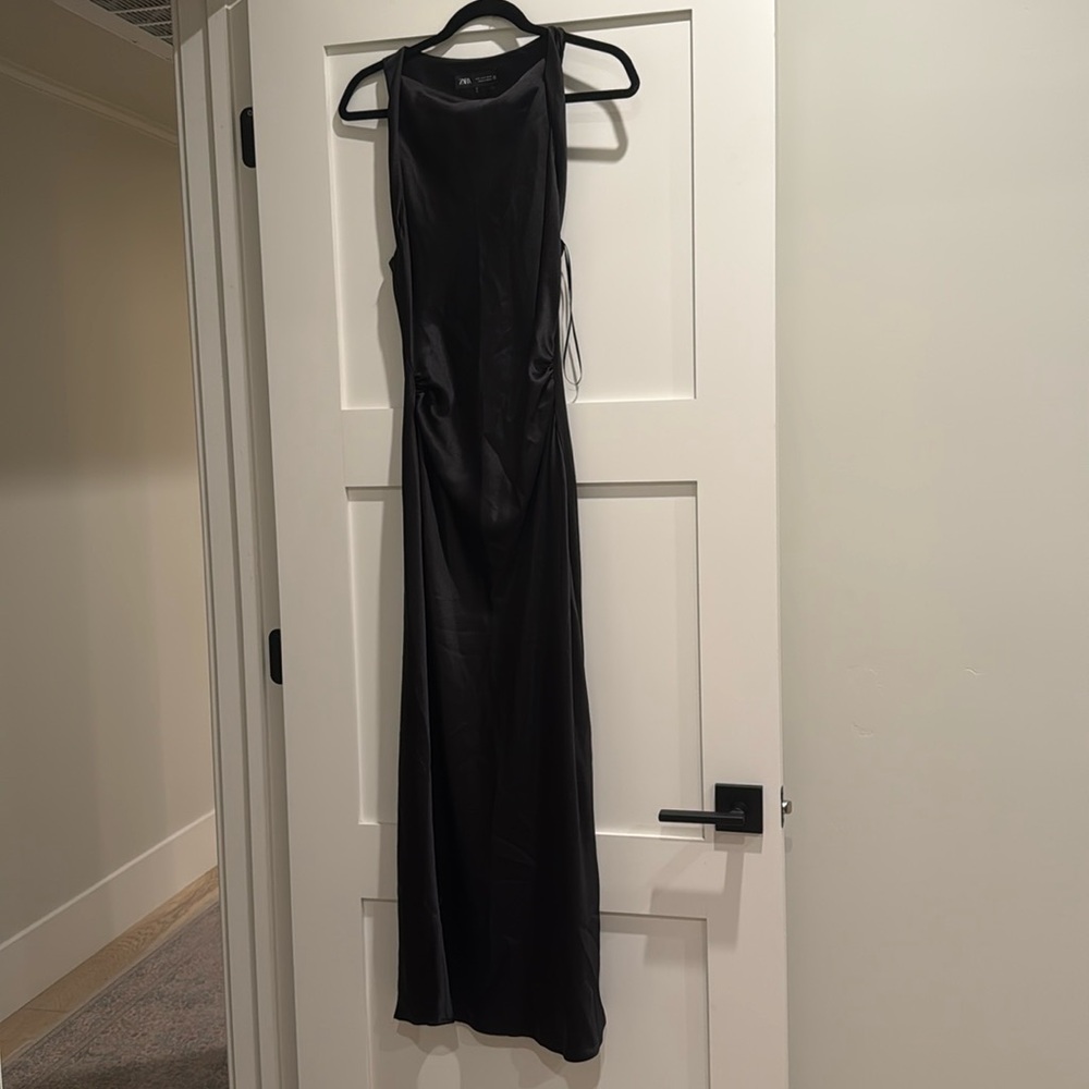 NWT ZARA SATIN STYLE DRESS black